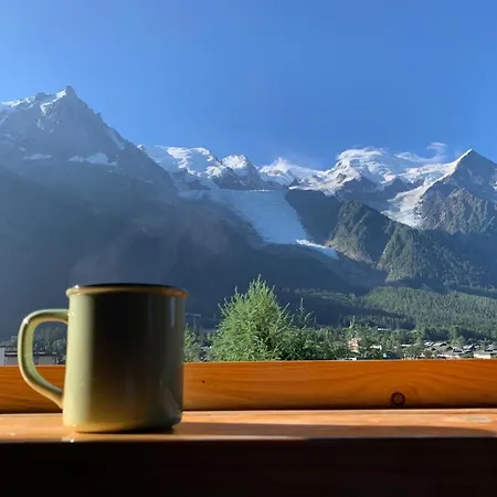 Amazing Mt Blanc View 2 Bed, Parking, 10mins Walk شقة *