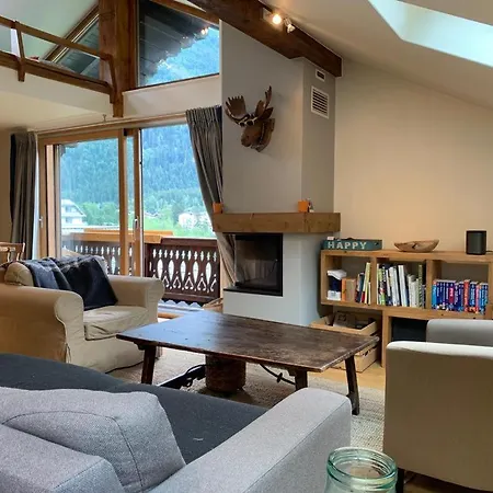 Amazing Mt Blanc View 2 Bed, Parking, 10mins Walk شقة شامونكس